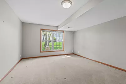 551 Holly Lane N, Oakdale, MN 55128 - Photo 41