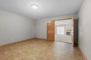 551 Holly Ln N, Oakdale, MN 55128 - Photo 37
