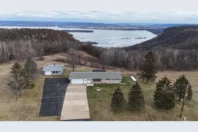 32158 County Road 1, La Crescent, MN 55947 - Photo 1