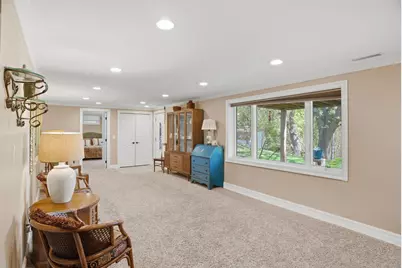 9149 Upton Avenue S, Bloomington, MN 55431 - Photo 23