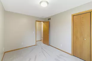 1667 Knights Dr, North Mankato, MN 56003 - Photo 9