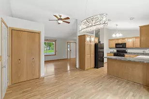 1667 Knights Dr, North Mankato, MN 56003 - Photo 7