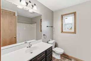 1667 Knights Dr, North Mankato, MN 56003 - Photo 11