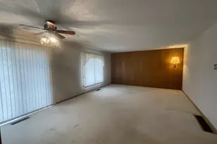 775 2nd St E, Tracy, MN 56175 - Photo 5