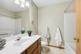 15529 Flyboat Ln, Apple Valley, MN 55124 - Photo 19