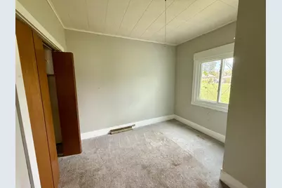 432 7th Avenue NE, Valley City, ND 58072 - Photo 9