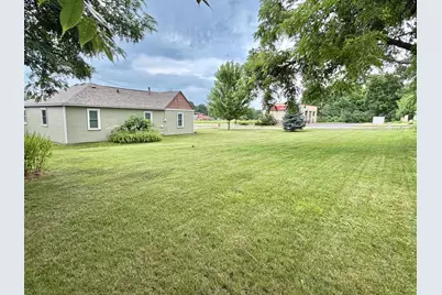 110 Red Wing Avenue S, Red Wing, MN 55066 - Photo 3