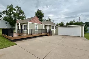 110 Red Wing Ave S, Red Wing, MN 55066 - Photo 3