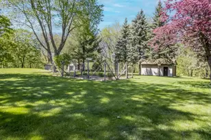 100 Stony Creek Cir, Mankato, MN 56001 - Photo 3