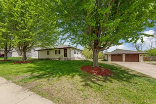 913 Western Ave NW, Faribault, MN 55021 - Photo 9