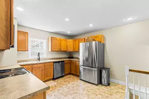 205 S 14th Street S, Fargo,  58103 - Photo 23