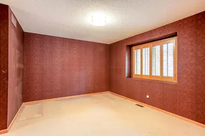 1043 Lovell Lane S, Roseville, MN 55113 - Photo 15