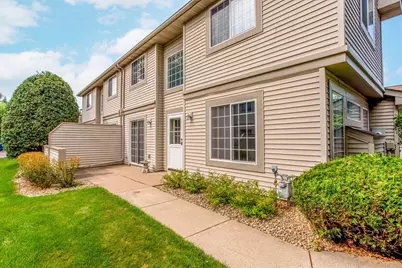1043 Lovell Lane S, Roseville, MN 55113 - Photo 25