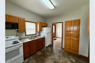 374 6th Avenue SE, Valley City, ND 58072 - Photo 13