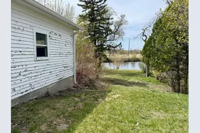 374 6th Avenue SE, Valley City, ND 58072 - Photo 7