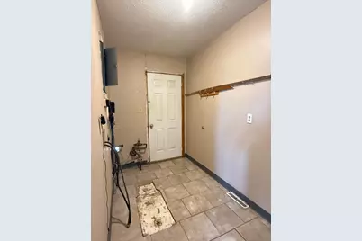 622 Valley Avenue SE, Valley City, ND 58072 - Photo 15