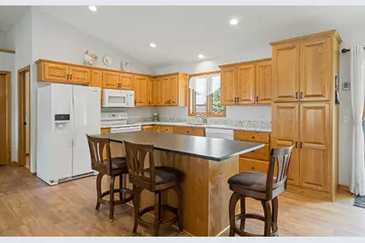 605 Turner Drive, Henderson, MN 56044 - Photo 3