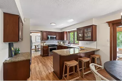 15104 Chestnut Circle, Burnsville, MN 55306 - Photo 5