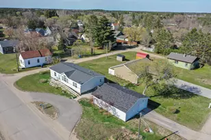 18 Cedar Ave SE, Menahga, MN 56464 - Photo 1