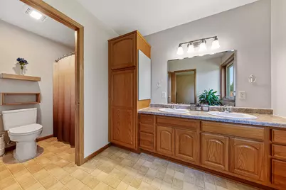 227 Woodhaven Lane, Mankato, MN 56001 - Photo 19