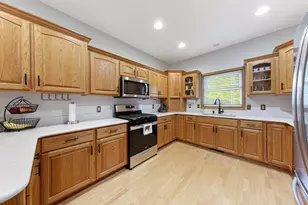 227 Woodhaven Ln, Mankato, MN 56001 - Photo 5