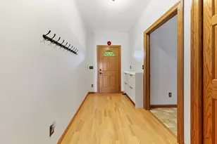 227 Woodhaven Ln, Mankato, MN 56001 - Photo 3