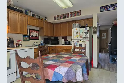 915 7th Street #9, Jordan, MN 55352 - Photo 3