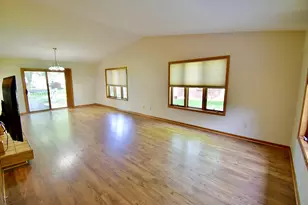 1252 Rolling Oaks Ln NW, Hutchinson, MN 55350 - Photo 3
