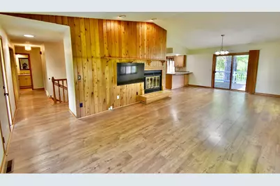 1252 Rolling Oaks Lane NW, Hutchinson, MN 55350 - Photo 5