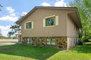 1154 Bromo Ave, Saint Cloud, MN 56303 - Photo 3