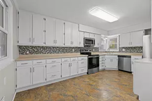 1820 Oak St, Hastings, MN 55033 - Photo 11