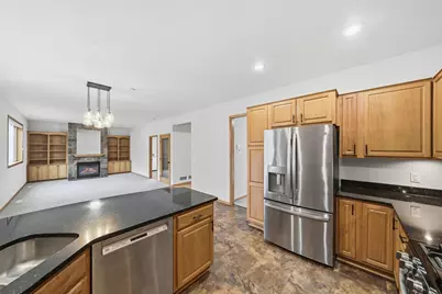 1693 Windsor Drive S, Shakopee, MN 55379 - Photo 3
