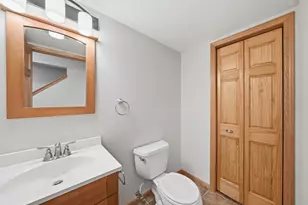 1693 Windsor Dr S, Shakopee, MN 55379 - Photo 37