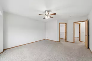 1693 Windsor Dr S, Shakopee, MN 55379 - Photo 33