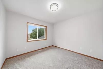 1693 Windsor Drive S, Shakopee, MN 55379 - Photo 31
