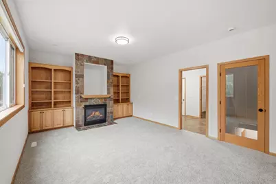 1693 Windsor Drive S, Shakopee, MN 55379 - Photo 17