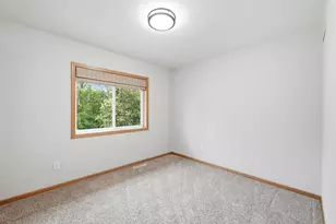 1693 Windsor Dr S, Shakopee, MN 55379 - Photo 33