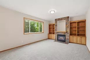 1693 Windsor Dr S, Shakopee, MN 55379 - Photo 11