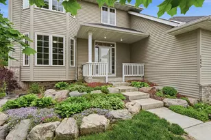 1693 Windsor Dr S, Shakopee, MN 55379 - Photo 57
