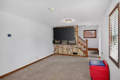 2209 6th Street NW, Austin, MN 55912 - Photo 7