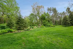 9001 Springwood Dr, Woodbury, MN 55125 - Photo 47