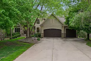 9001 Springwood Dr, Woodbury, MN 55125 - Photo 59
