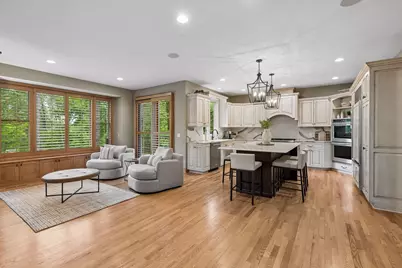 9001 Springwood Drive, Woodbury, MN 55125 - Photo 11