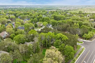 9001 Springwood Dr, Woodbury, MN 55125 - Photo 5