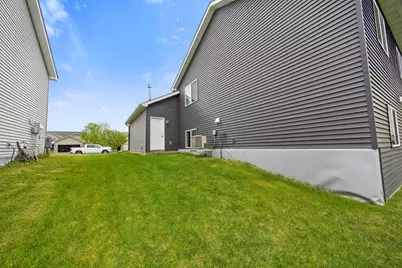 1335 Waters Way, Watertown, MN 55388 - Photo 39