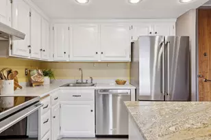 400 Groveland Ave, Minneapolis, MN 55403 - Photo 9