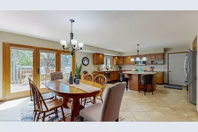 645 Farr Court, Eau Claire, WI 54701 - Photo 9
