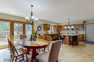 645 Farr Ct, Eau Claire, WI 54701 - Photo 9
