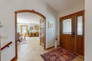 645 Farr Ct, Eau Claire, WI 54701 - Photo 3