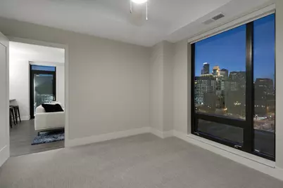 212 10th Avenue S #713, Minneapolis, MN 55415 - Photo 17